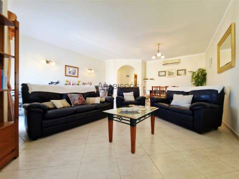 Apartamento T2 - Ar Condicionado - Piscina - 1 Suite - Oásis Parque - Portimão - Algarve