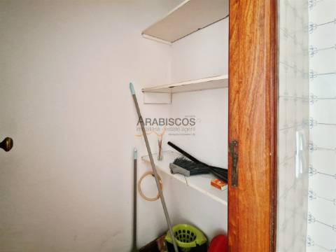 Apartamento T2 - Varanda - 2 Despensas - Boas Áreas - Quinta do Amparo - Portimão - Algarve