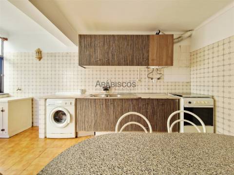 Apartamento T2 - Varanda - 2 Despensas - Boas Áreas - Quinta do Amparo - Portimão - Algarve