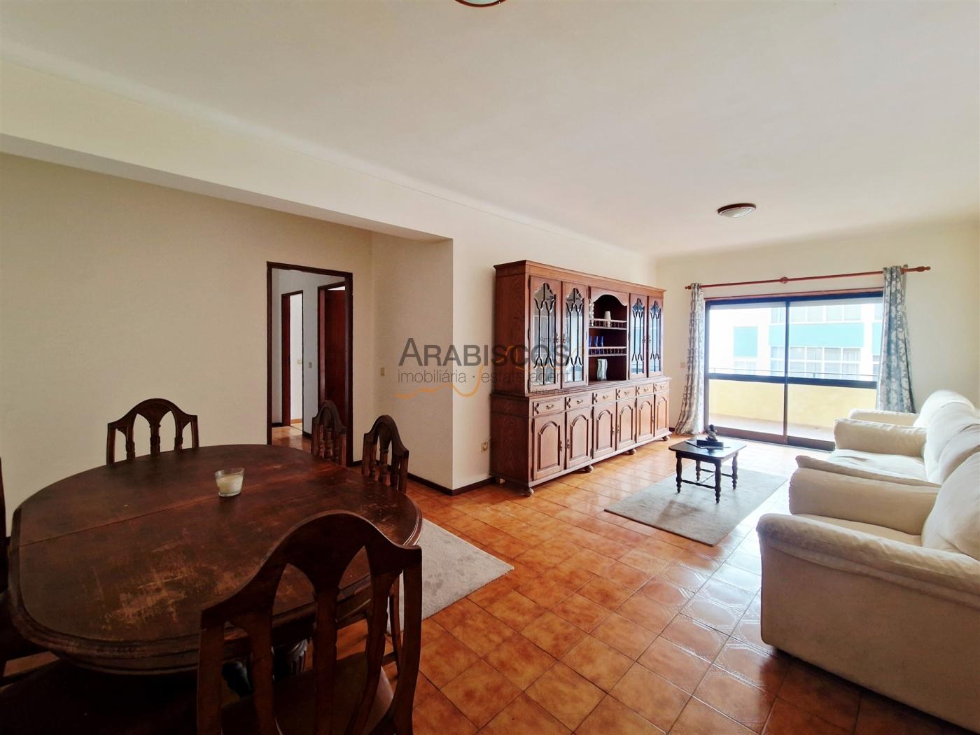 Apartamento T2 - Varanda - 2 Despensas - Boas Áreas - Quinta do Amparo - Portimão - Algarve