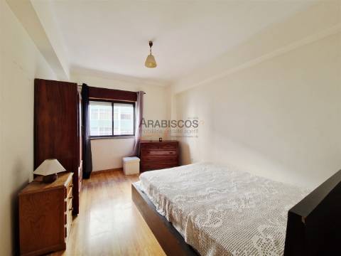 Apartamento T2 - Varanda - 2 Despensas - Boas Áreas - Quinta do Amparo - Portimão - Algarve