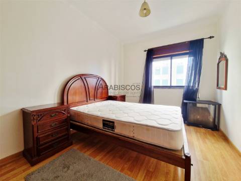 Apartamento T2 - Varanda - 2 Despensas - Boas Áreas - Quinta do Amparo - Portimão - Algarve