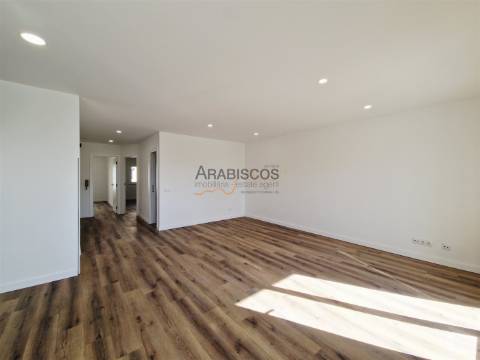 Apartamento T2 - Remodelado- Cozinha Equipada - Boavista - Portimão - Algarve