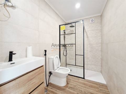 Apartamento T2 - Remodelado- Cozinha Equipada - Boavista - Portimão - Algarve