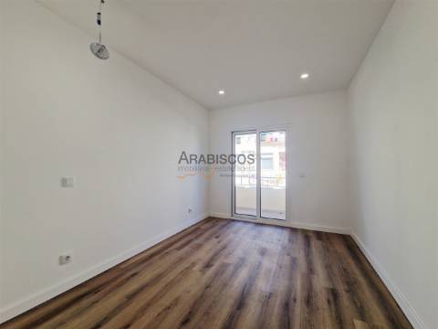 Apartamento T2 - Remodelado- Cozinha Equipada - Boavista - Portimão - Algarve
