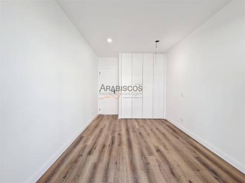 Apartamento T2 - Remodelado- Cozinha Equipada - Boavista - Portimão - Algarve