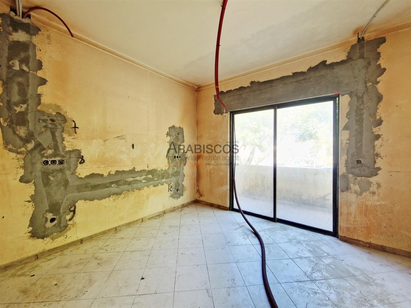 Moradia T11 - Ideal para Hostel, Residência Estudantes - Localização Central - Portimão - Algarve