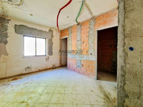 Moradia T11 - Ideal para Hostel, Residência Estudantes - Localização Central - Portimão - Algarve