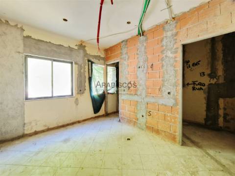 Moradia T11 - Ideal para Hostel, Residência Estudantes - Localização Central - Portimão - Algarve