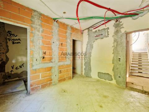 Moradia T11 - Ideal para Hostel, Residência Estudantes - Localização Central - Portimão - Algarve