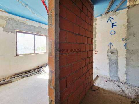 Moradia T11 - Ideal para Hostel, Residência Estudantes - Localização Central - Portimão - Algarve