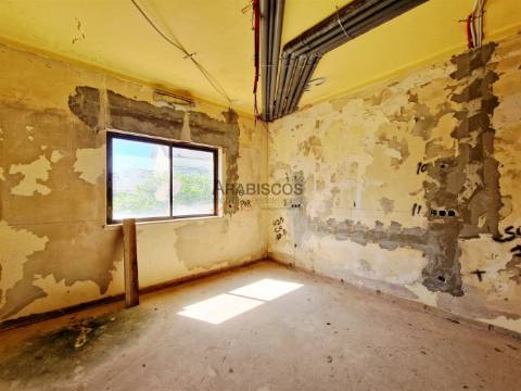 Moradia T11 - Ideal para Hostel, Residência Estudantes - Localização Central - Portimão - Algarve