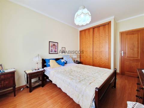 Apartamento T2 - Suite - Varanda - Ar Condicionado - Lugar Garagem - Portimão - Algarve