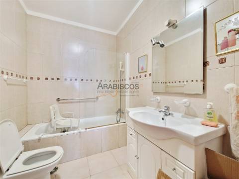 Apartamento T2 - Suite - Varanda - Ar Condicionado - Lugar Garagem - Portimão - Algarve