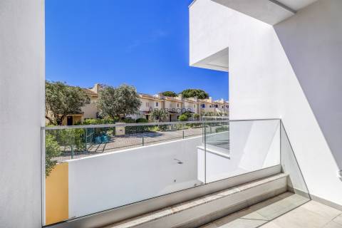 Moradia T4 - Piscina - Estacionamento Privativo - Bemposta - Portimão - Algarve
