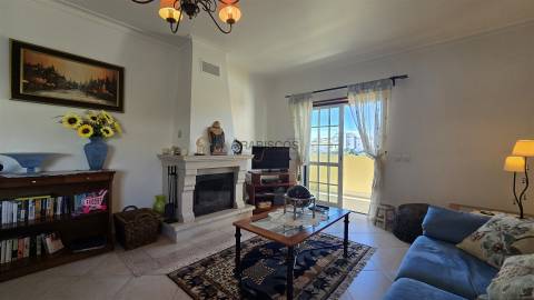 Charmoso T2 Apartamento - Jardim - Mobilado e Equipado - Ferragudo - Lagoa