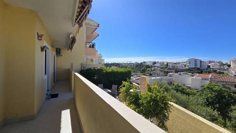 Charmoso T2 Apartamento - Jardim - Mobilado e Equipado - Ferragudo - Lagoa