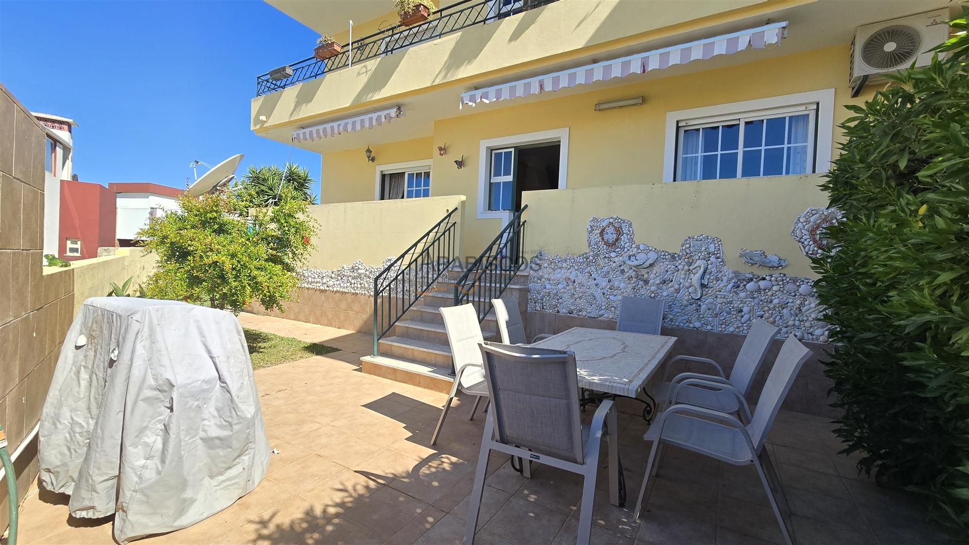 Charmoso T2 Apartamento - Jardim - Mobilado e Equipado - Ferragudo - Lagoa