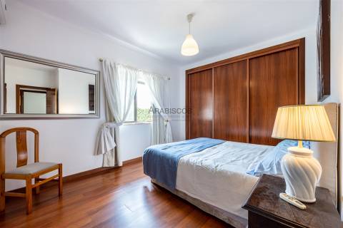 Moradia T3 - Arrendamento Anual - Piscina - Estacionamento - Portimão