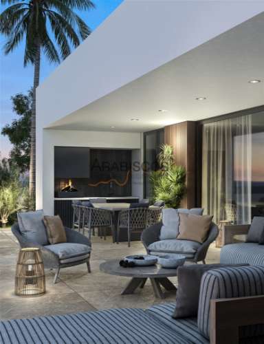 Sofisticação e conforto no coração do Algarve - Moradia T3 com piscina em Monte Canelas