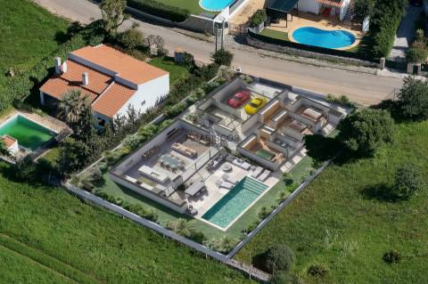 Sofisticação e conforto no coração do Algarve - Moradia T3 com piscina em Monte Canelas