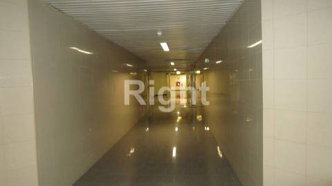 Escritório open space, em Linda-a-Velha