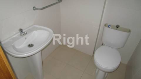 Escritório open space, em Linda-a-Velha