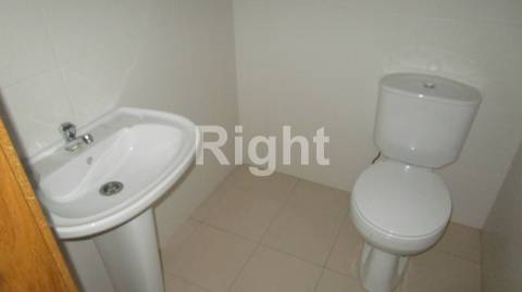 Escritório open space, em Linda-a-Velha