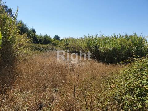 Terreno Rústico com 2812m2 em Gorcinhos, Mafra