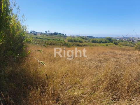 Terreno Rústico com 2812m2 em Gorcinhos, Mafra