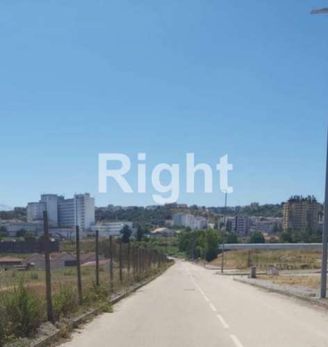 Terreno para Construção: Oportunidade Única em Santarém