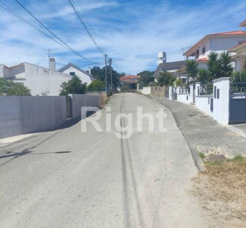 Lote de terreno em Barosa/Leiria