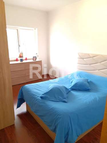 Apartamento T4 transformado em T3 remodelado no Feijó