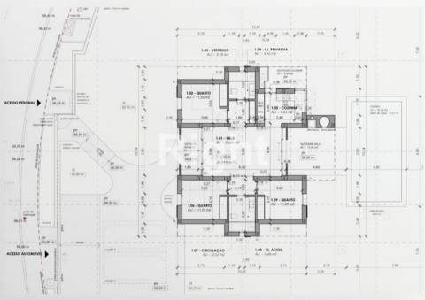 Terreno urbano com projeto em Santarém