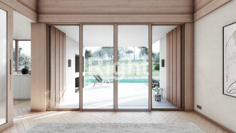 Terreno urbano com projeto em Santarém