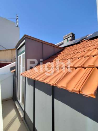 Apartamento T2 totalmente remodelado com varanda vista de Rio