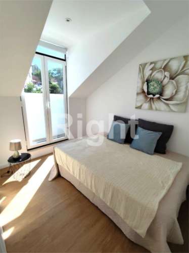 Apartamento T2 totalmente remodelado com varanda vista de Rio