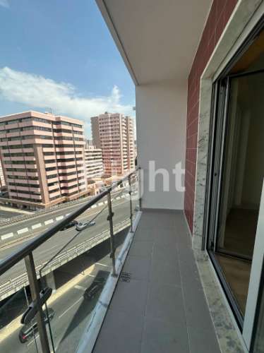 Apartamento T2 com garagem em empreendimento novo nas Laranjeiras