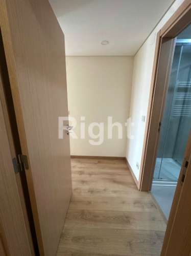 Apartamento T2 com garagem em empreendimento novo nas Laranjeiras