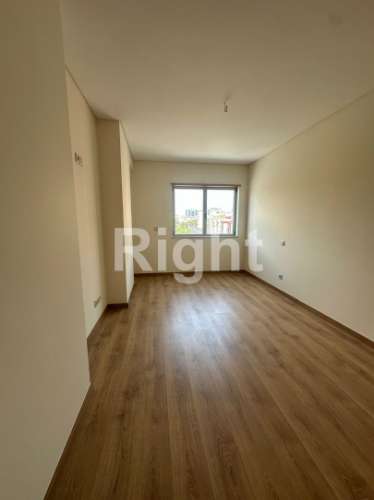 Apartamento T2 com garagem em empreendimento novo nas Laranjeiras