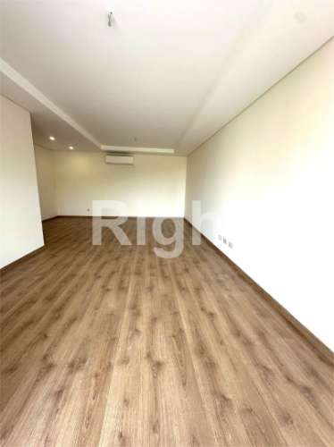 Apartamento T2 com garagem em empreendimento novo nas Laranjeiras