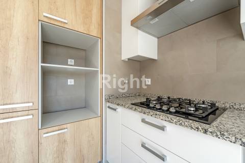 Apartamento T3 com garagem em empreendimento novo nas Laranjeiras