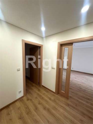 Apartamento T2 com 2 lugares de estacionamento em empreendimento novo nas Laranjeiras