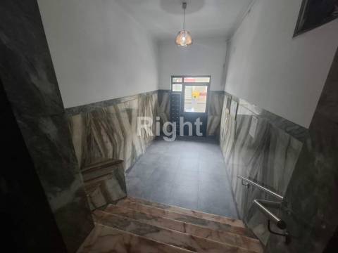 Apartamento T3 no Alto do Seixalinho, Barreiro