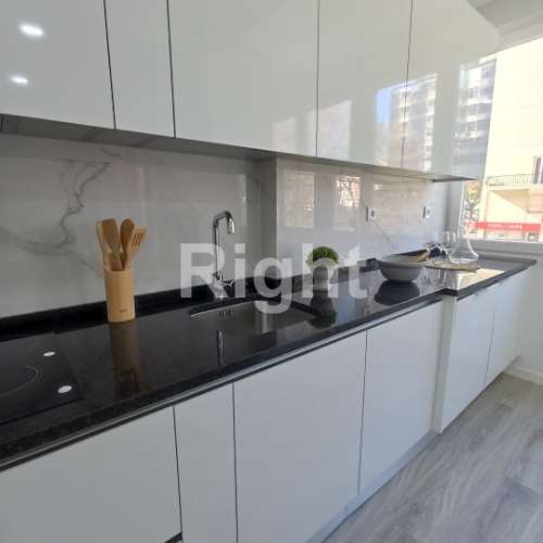 Apartamento T3 totalmente remodelado em Benfica