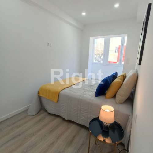 Apartamento T3 totalmente remodelado em Benfica