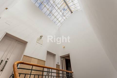 Apartamento T5 em Arroios