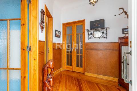 Apartamento T5 em Arroios