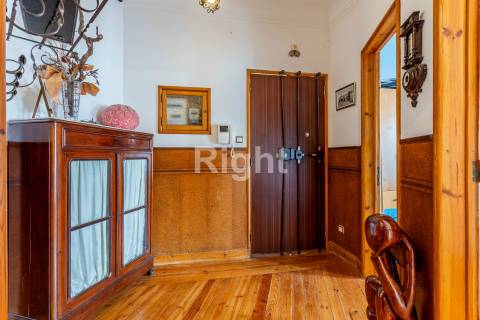 Apartamento T5 em Arroios