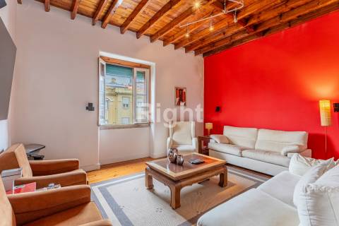 Apartamento T5 em Arroios